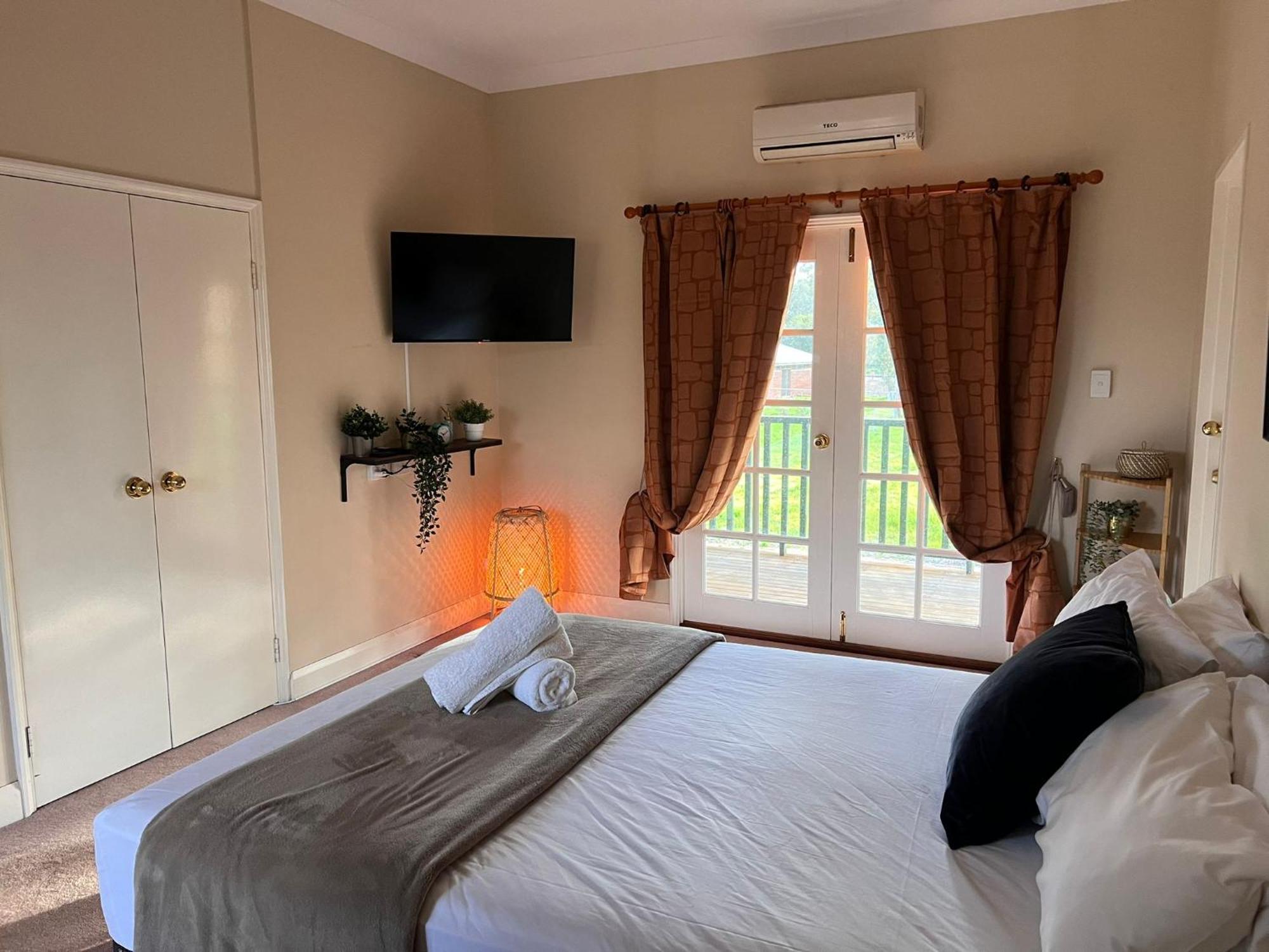 Lovely Little Period 1-Bedroom Unit. Free Parking. York Exterior photo